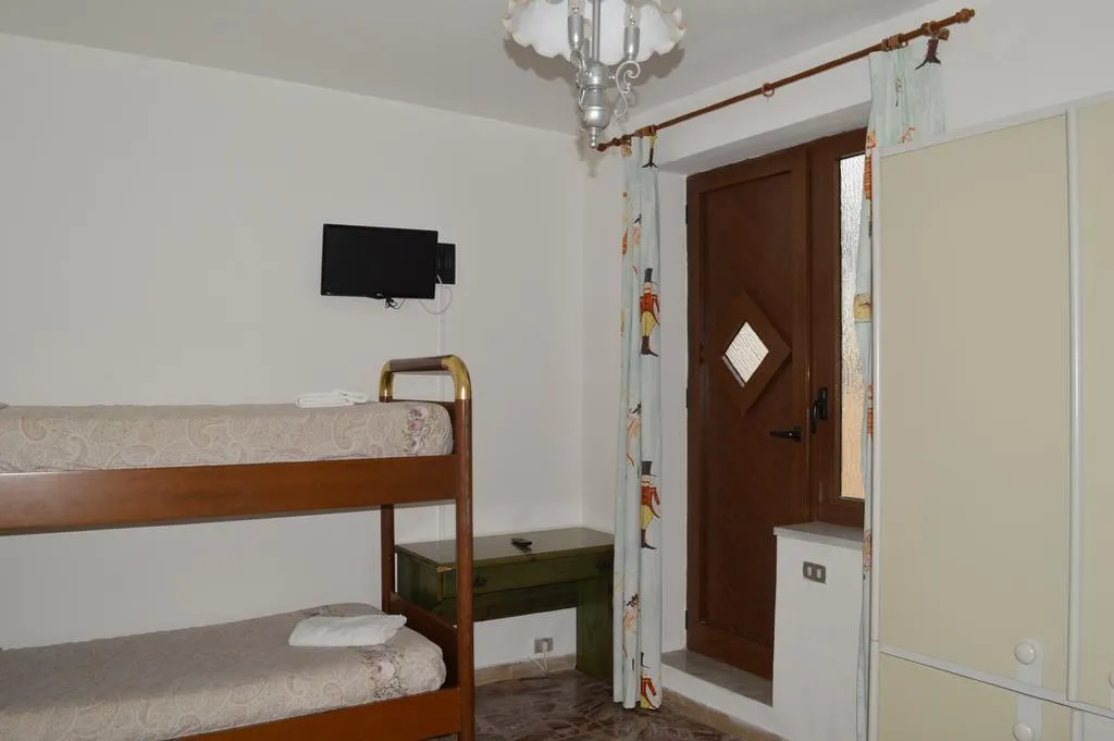 QUADRUPLE CLASSIC Room, Hotel Polito, Naples