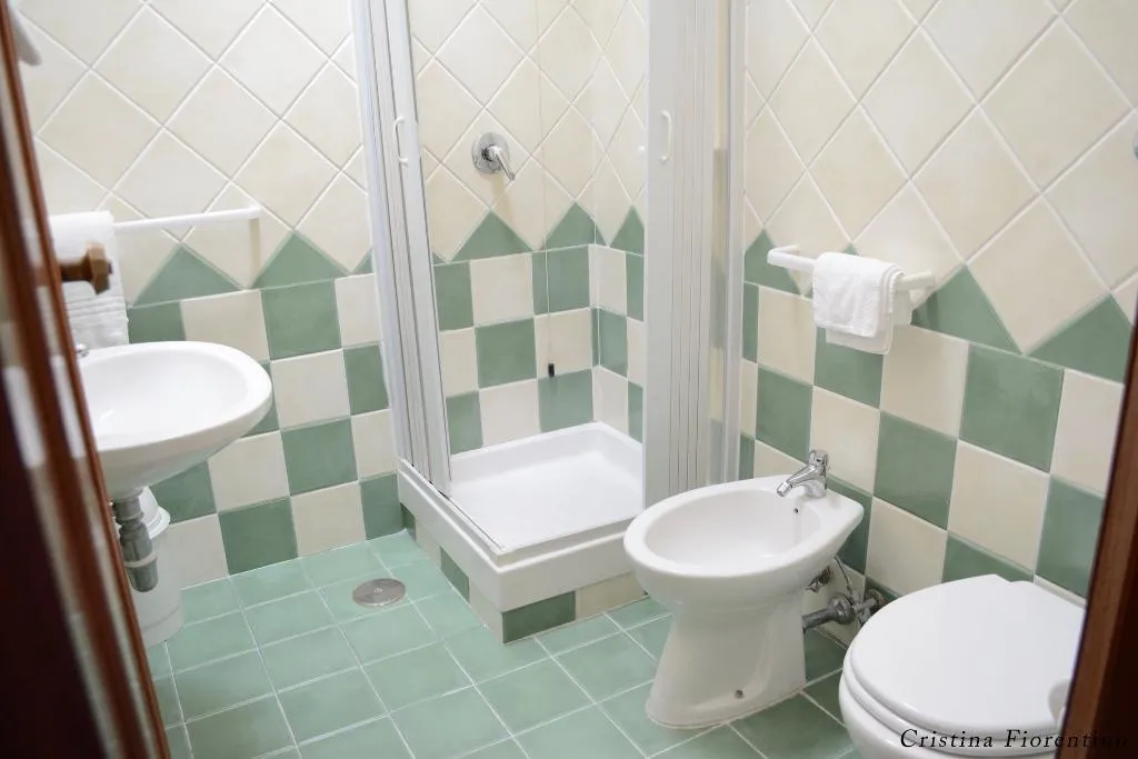 Room, La Ginestra, Naples