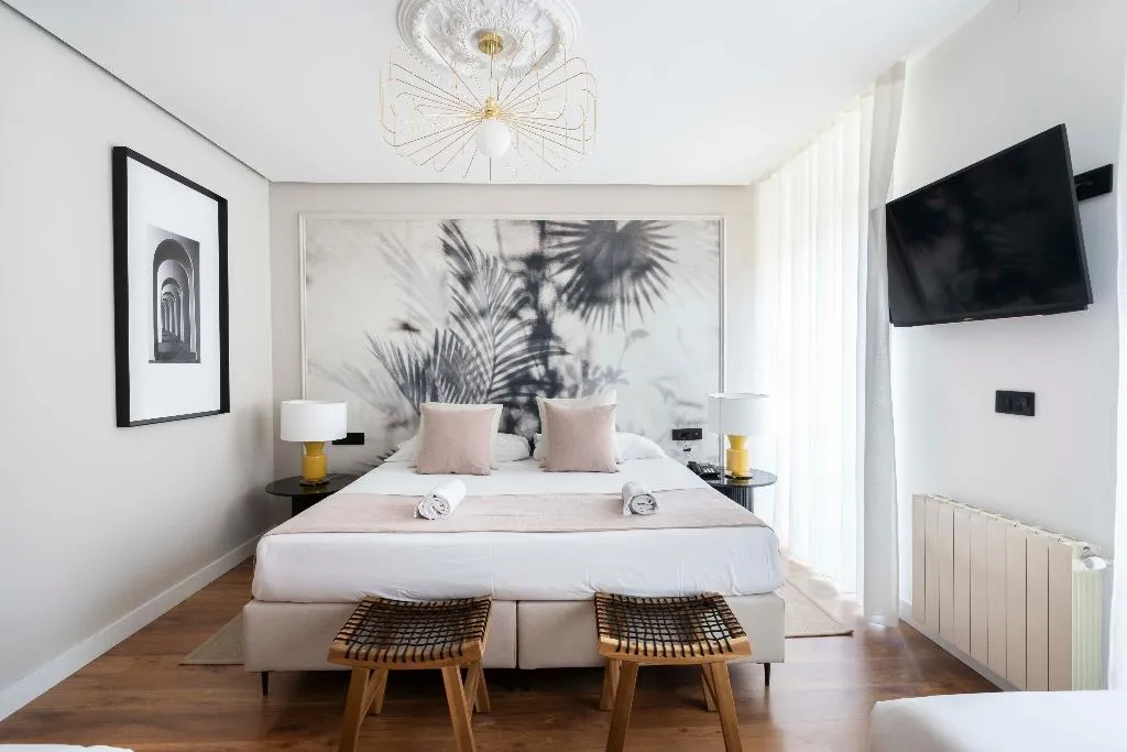 FAMILY ROOM STANDARD Room, YOU & CO. J. Botánico Boutique, Valencia