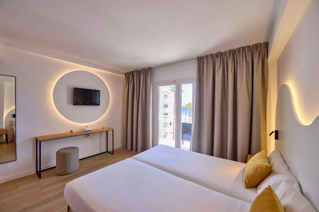 Double or Twin POOL VIEW Room, Universal Hotel Bikini, Majorca