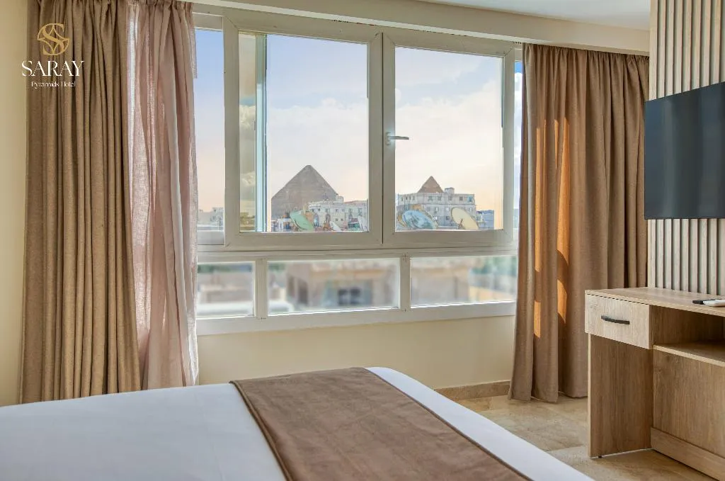 JUNIOR SUITE WITH VIEWS Room, Saray Pyramids & Museum View Hotel, Cairo
