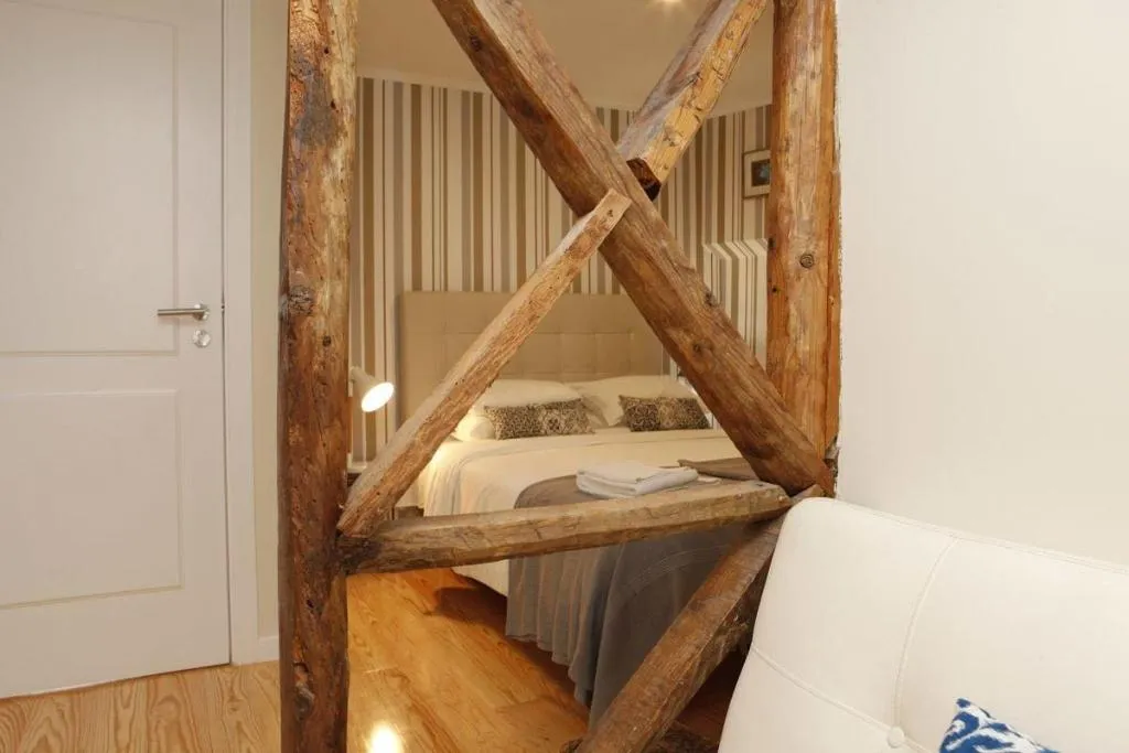 Room, Flores Guest House, Lisbon