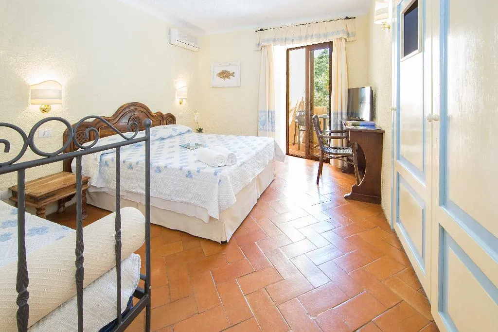 TRIPLE STANDARD Room, Colonna San Marco, Olbia
