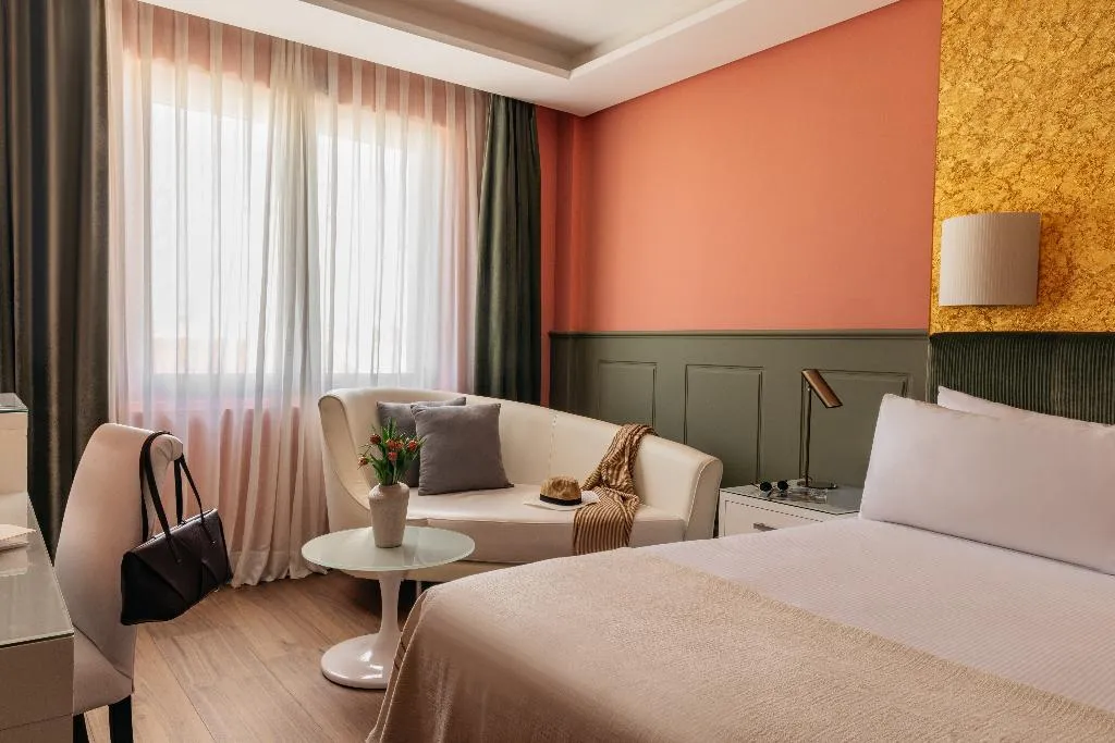 DOUBLE PREMIUM Room, Hotel Colón Gran Meliá, Seville