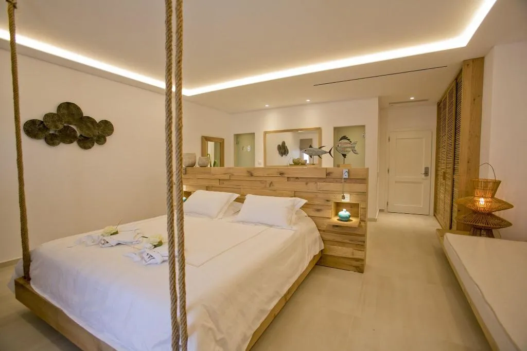 SUITE POOL VIEW KING BED Room, Thalassa Boutique Hotel, Mykonos