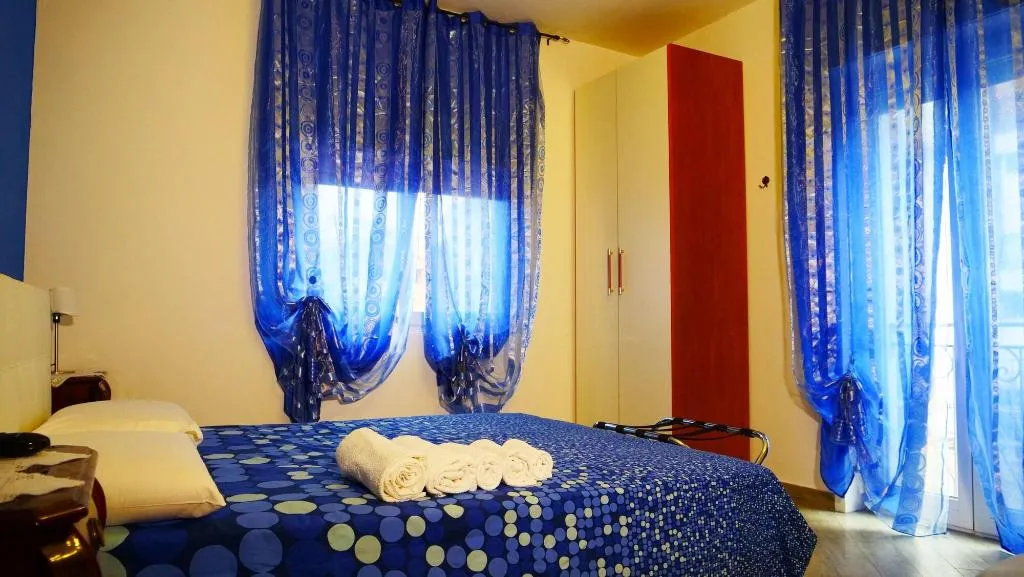 Room, B&B Arte&Mare, Catania
