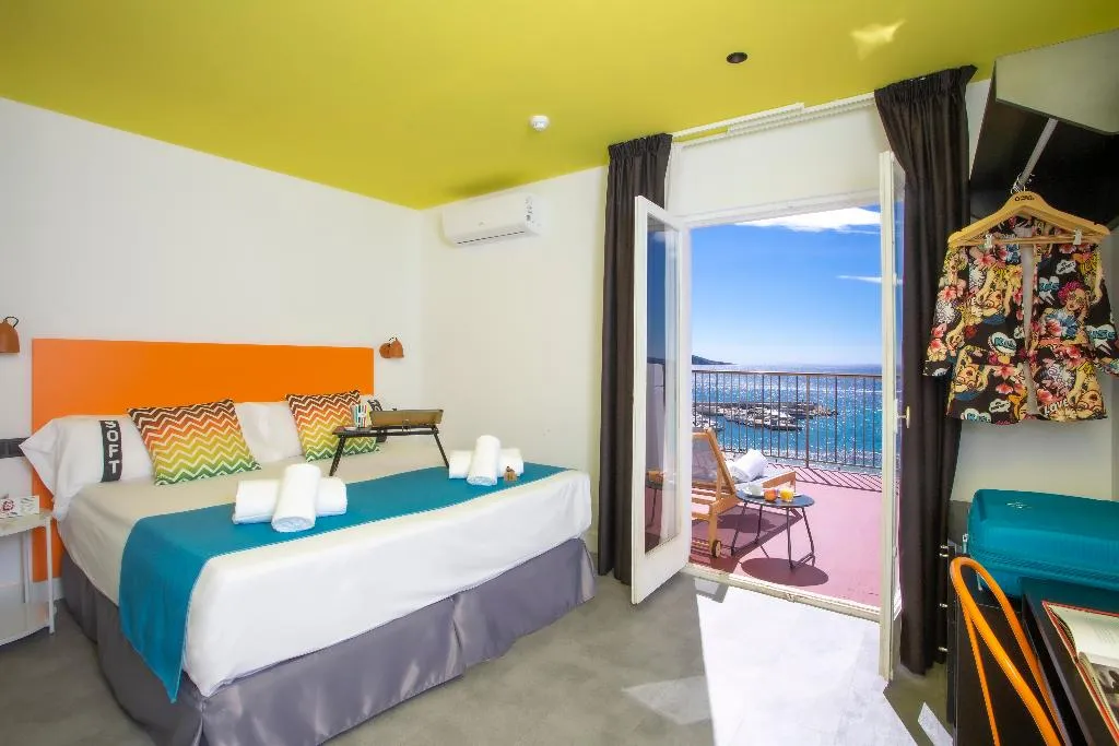 DOUBLE SEA VIEW ONE BEDROOM Room, Casual Pop Art Benidorm, Costa Blanca
