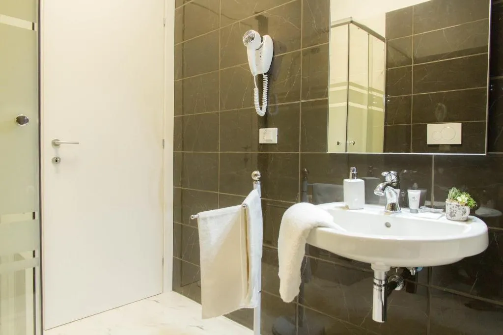 Room, Magister, Rome