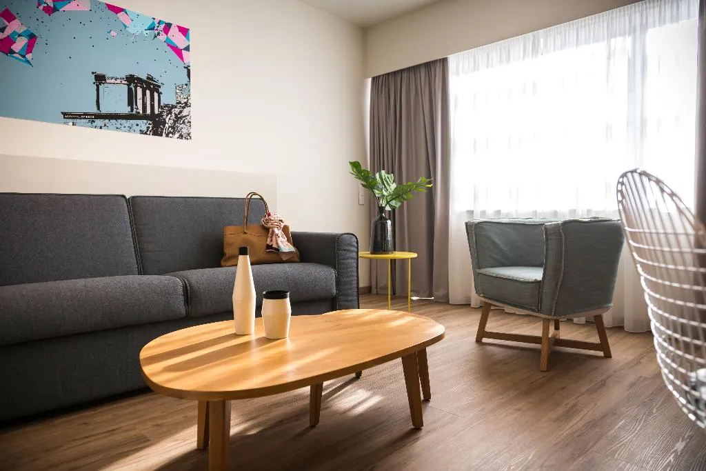 SUITE PREMIUM Room, Ibis Styles Athens Routes, Athens
