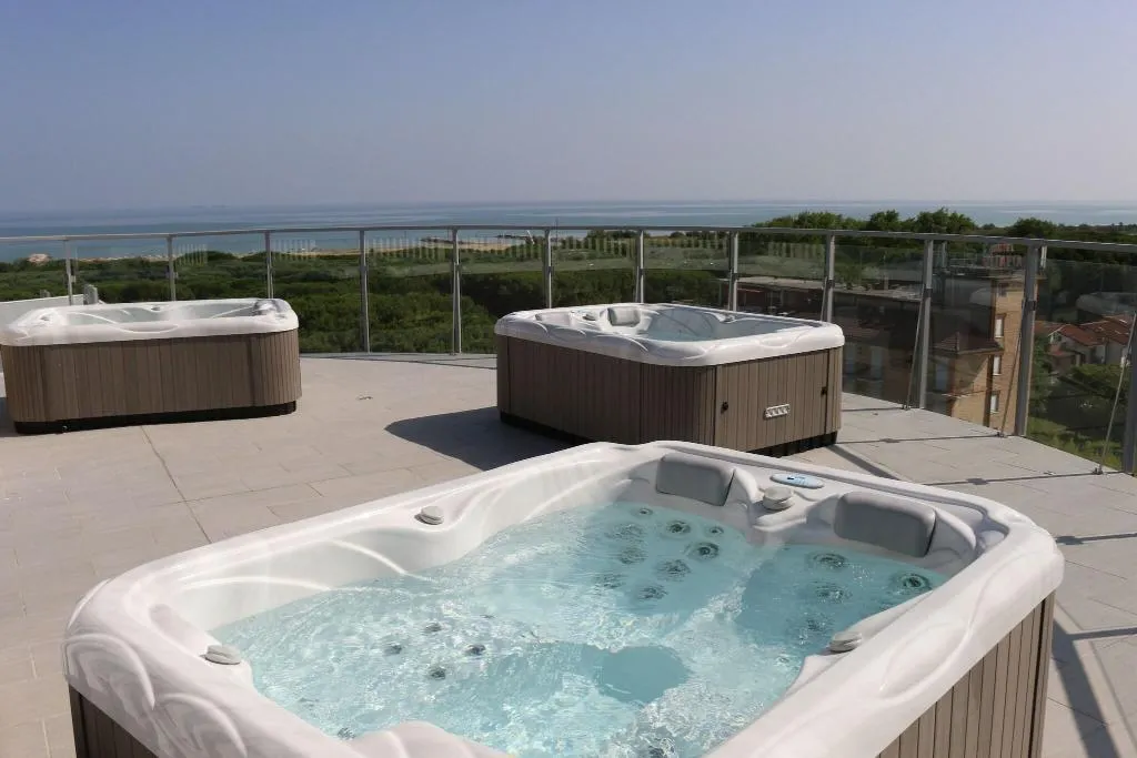 Pool, Hotel Eraclea Palace, Venice