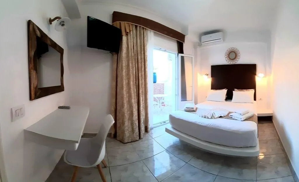 Room, Atalos Suites, Santorini