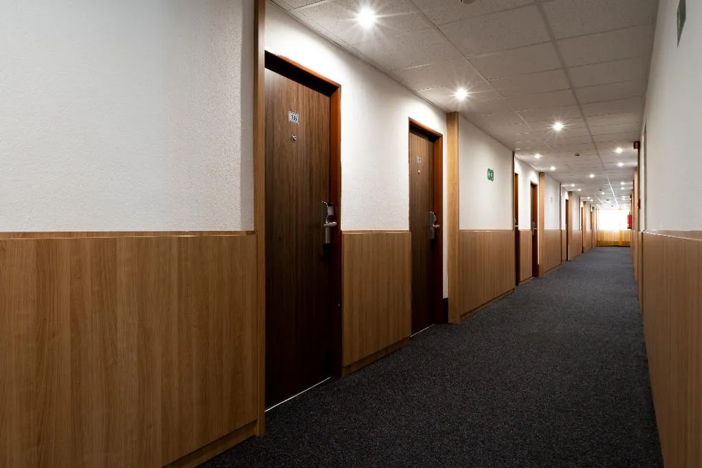 Room, Olympik Tristar, Prague