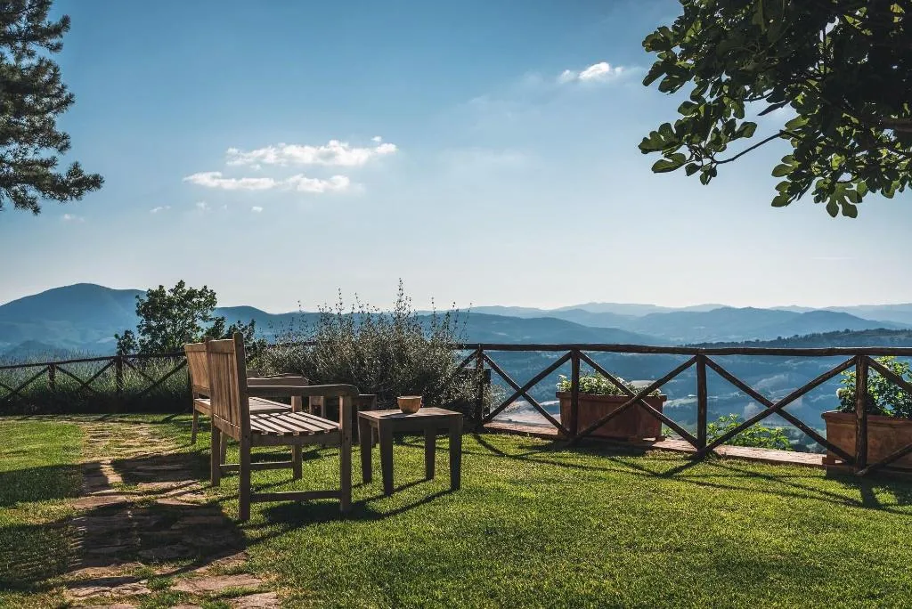 Terrace, Nikis Resort, Umbria