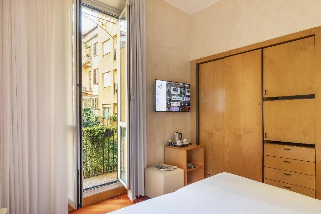 Room, Sanpi Milano, Milan