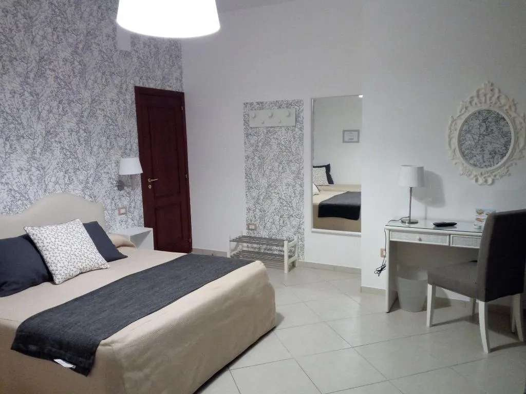 Room, Mini Hotel, Naples