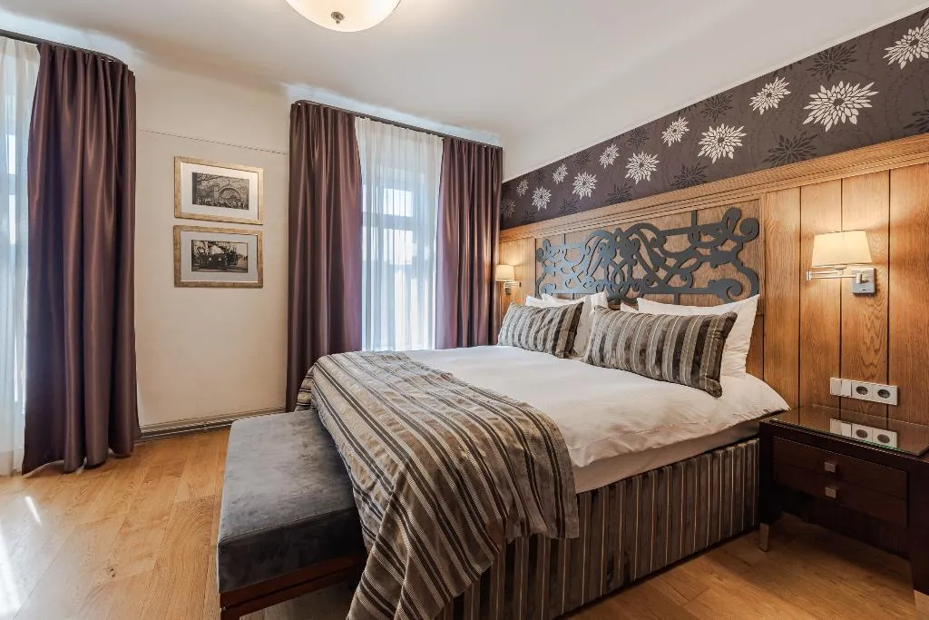 JUNIOR SUITE STANDARD Room, Eurostars Metropole Riga, Riga