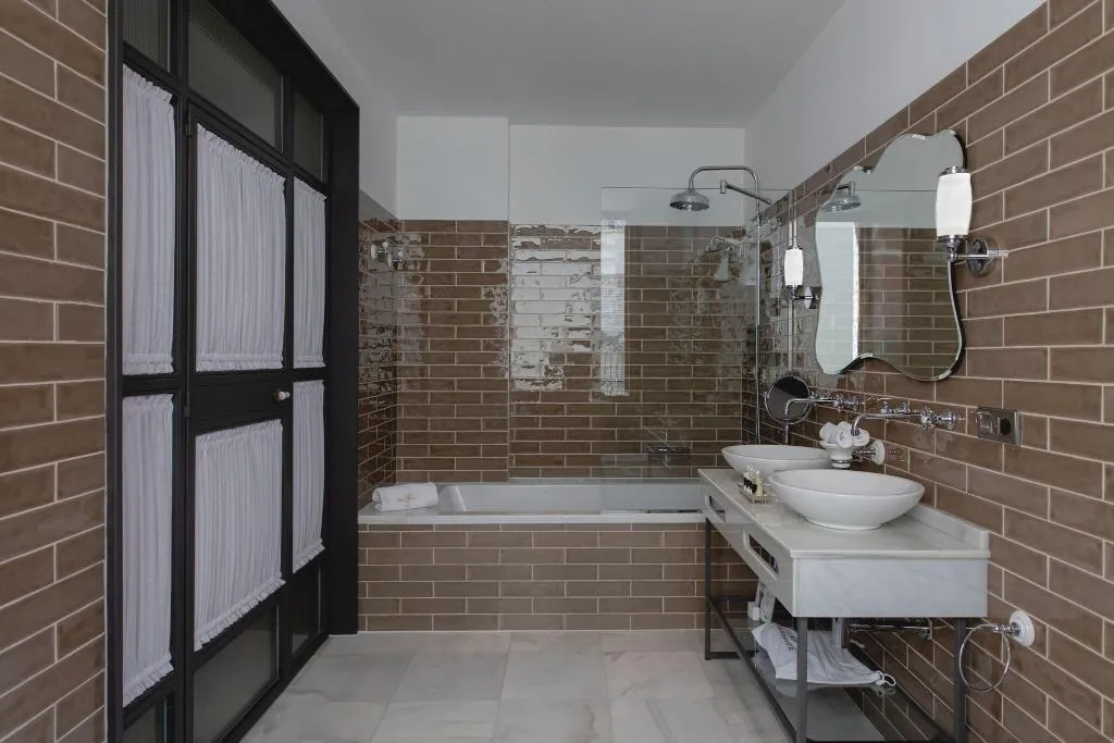 DOUBLE KING SIZE BED Room, Gravina 51, Seville