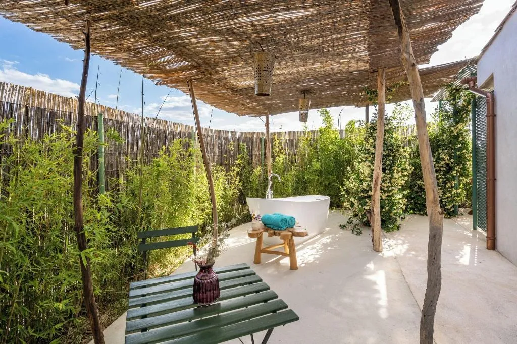 Room, Aal Cachucho, Madrid