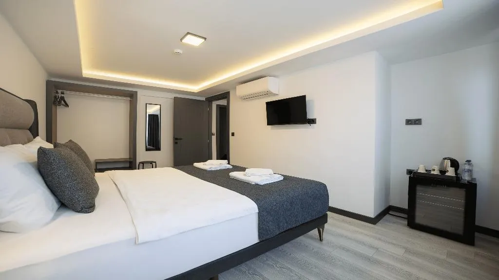 Room TWO DOUBLE BEDS Room, Kriti Hotel Antalya, Antalya