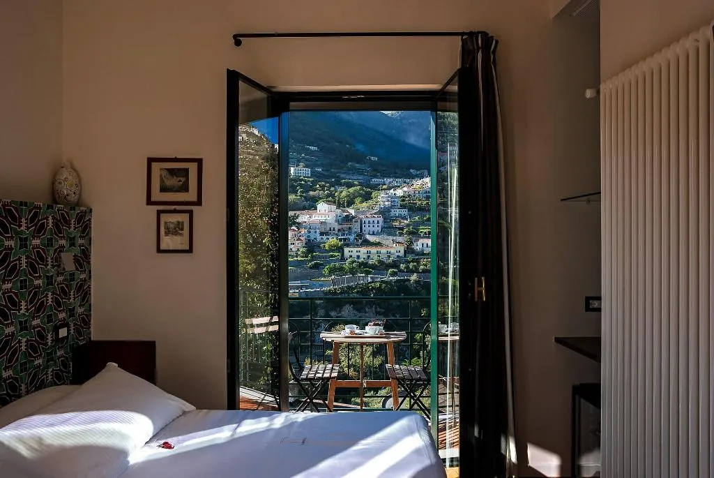 Room, La Moresca, Naples