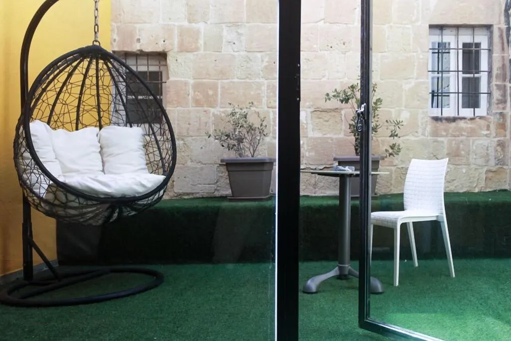 Terrace, SU29 Hotel Valletta, Malta