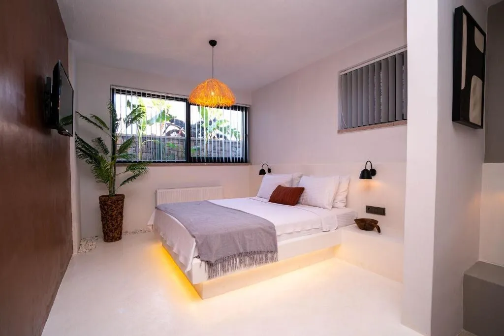 Room, Ajlan oia, Izmir