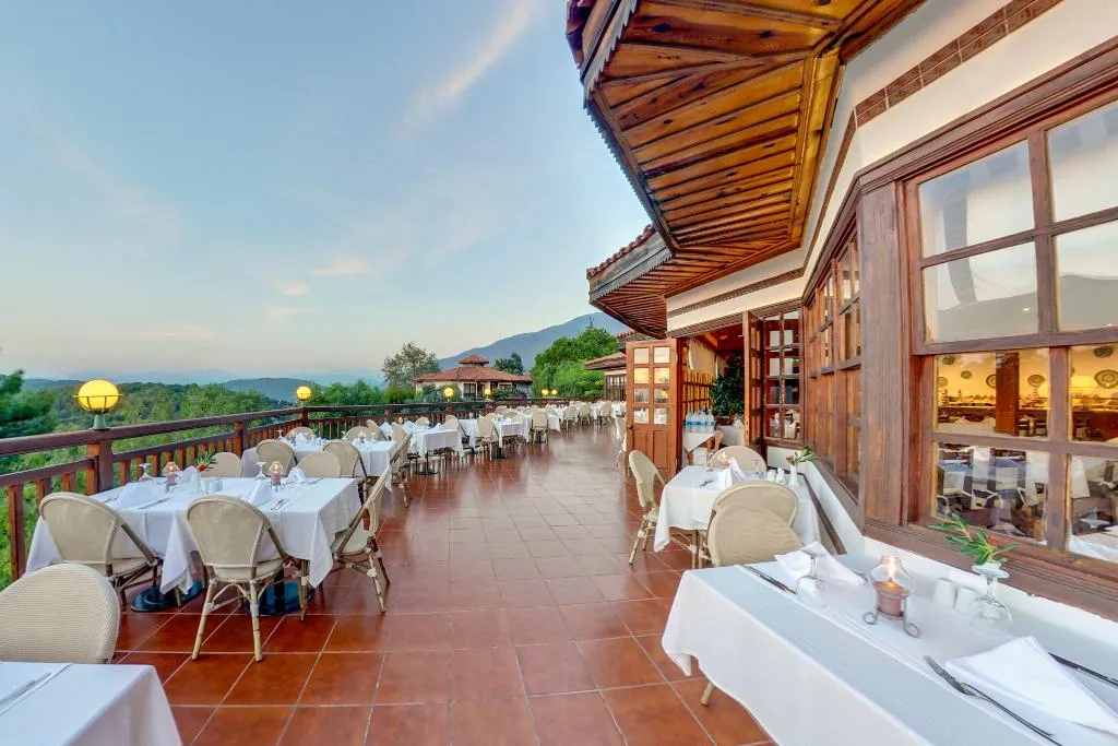 Restaurant, Montana Pine, Dalaman