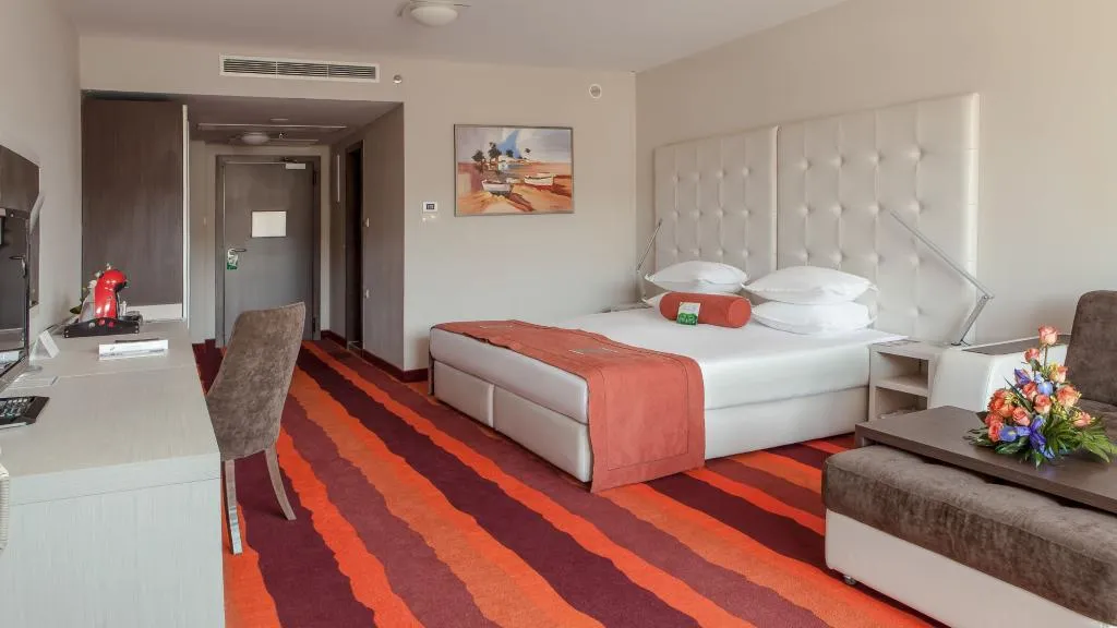 DOUBLE SUPERIOR Room, International Hotel Casino & Tower Suites, Varna