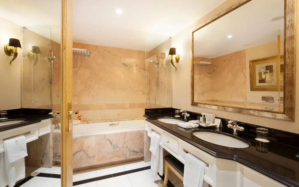 SINGLE SUPERIOR Room, Hotel Cascais Miragem Health & Spa, Lisbon