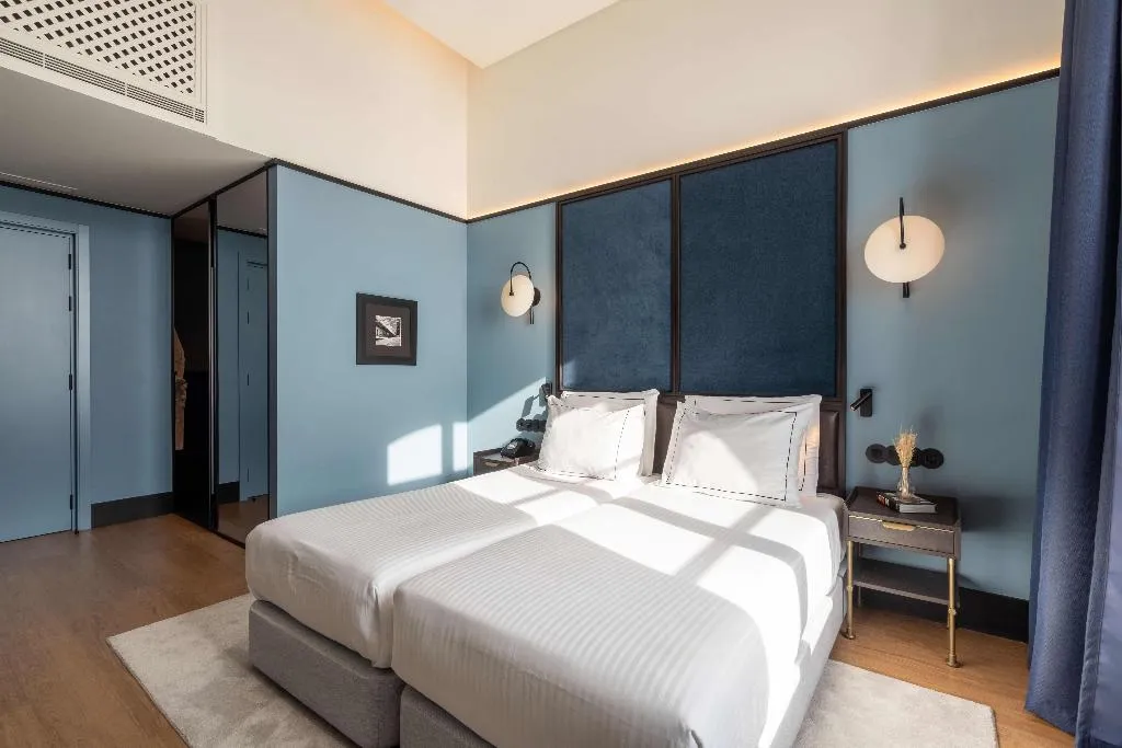 DOUBLE SUPERIOR RIVER VIEW Room, The Editory Riverside Santa Apolonia Hotel, Lisbon