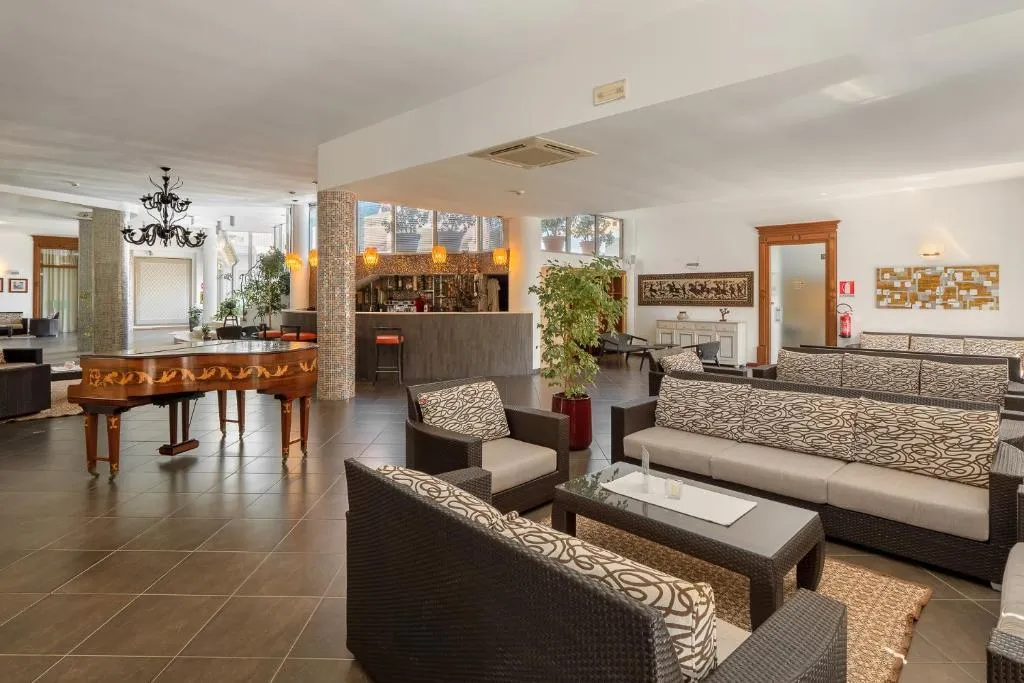 Lobby, The Pelican Beach Resort & Spa - Adults Only, Olbia
