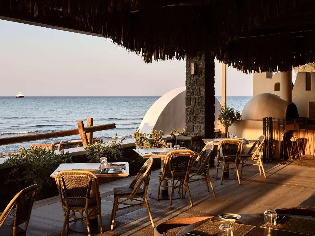 Restaurant, Sea Breeze Santorini Beach Resort, Curio Collectio, Santorini