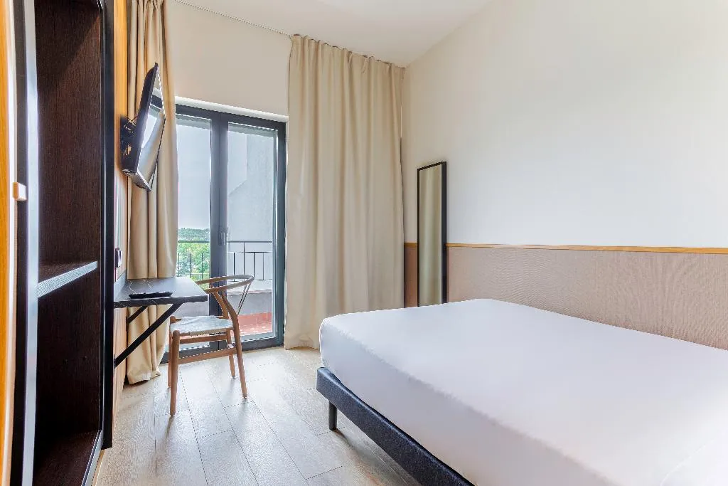 DOUBLE SINGLE USE BASIC Room, Acta Madfor Hotel, Madrid