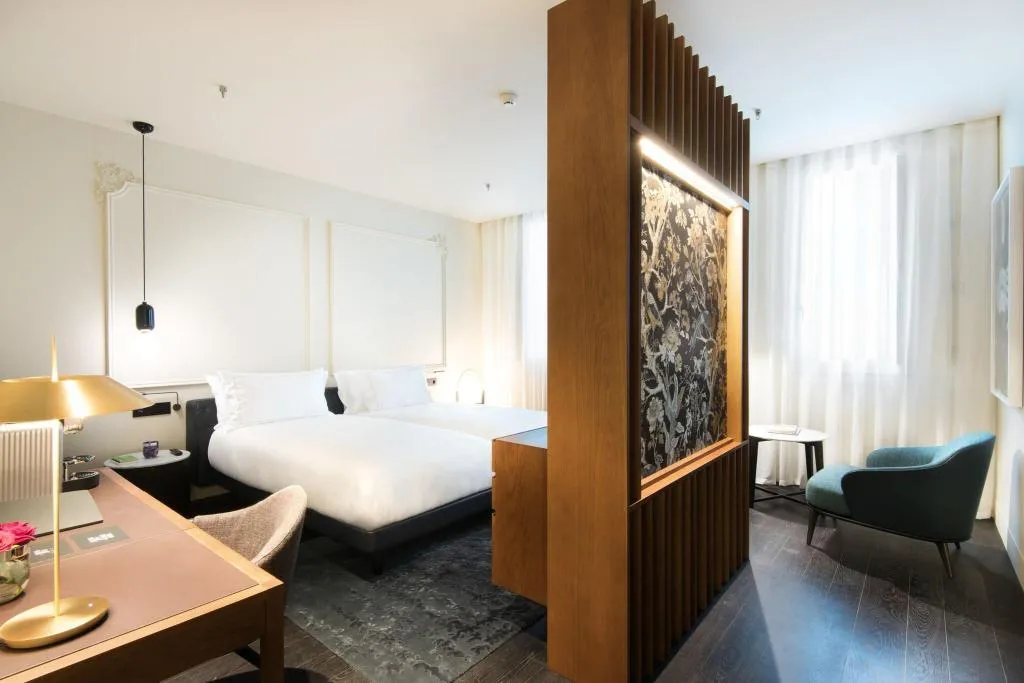 JUNIOR SUITE KING SIZE BED Room, Hotel Mercer Sevilla, Seville