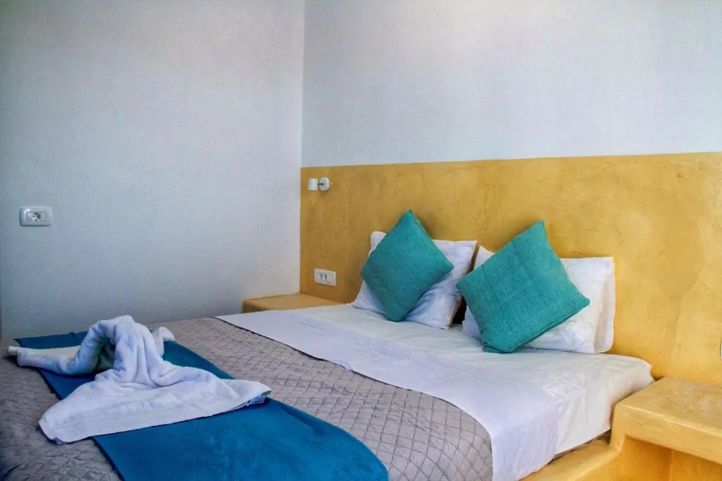 DOUBLE DELUXE WITH BALCONY Room, White Element, Santorini