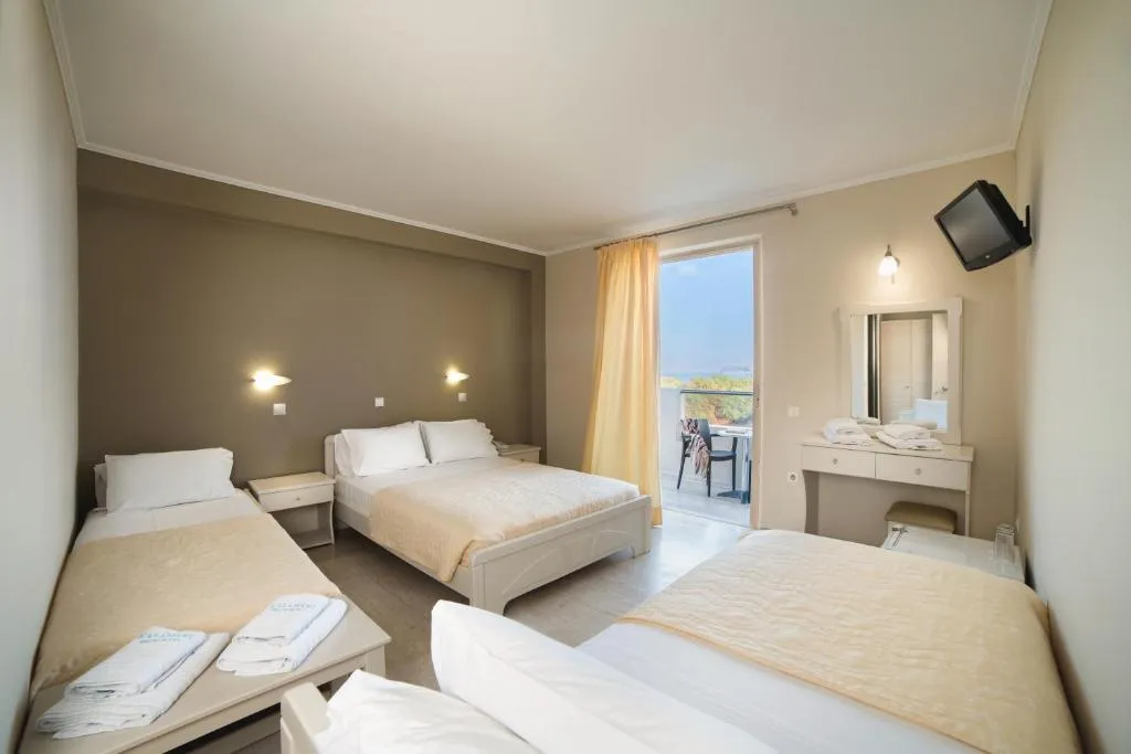 FAMILY ROOM TWO BEDS Room, Kalamaki Beach Zakynthos, Zante