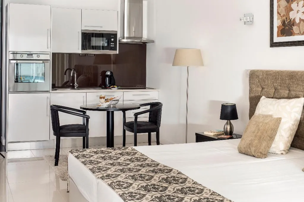 STUDIO POOL VIEW Room, Belmar Spa & Beach Resort, Algarve