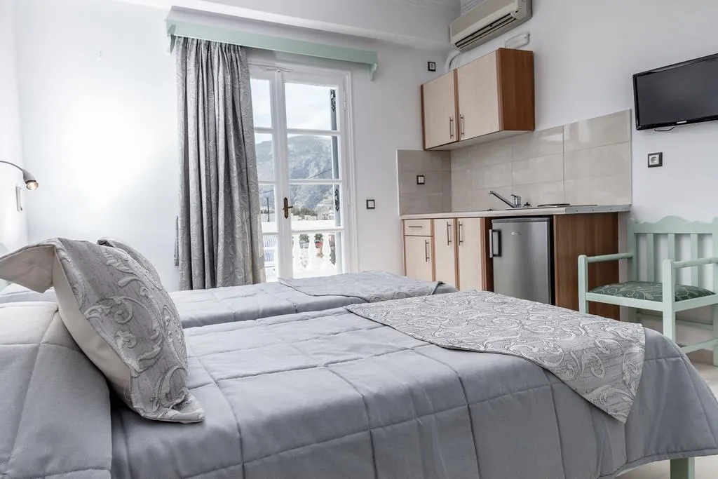 DOUBLE STANDARD Room, Avraki, Santorini