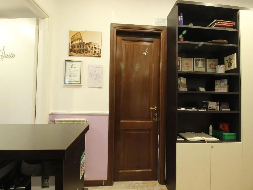 Lobby, Few Steps From Colosseum, Naples