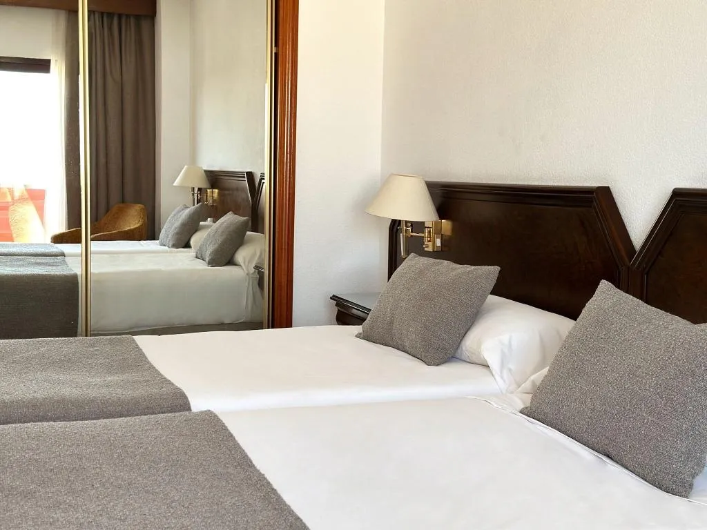 TWIN STANDARD Room, Hotel Turia, Valencia