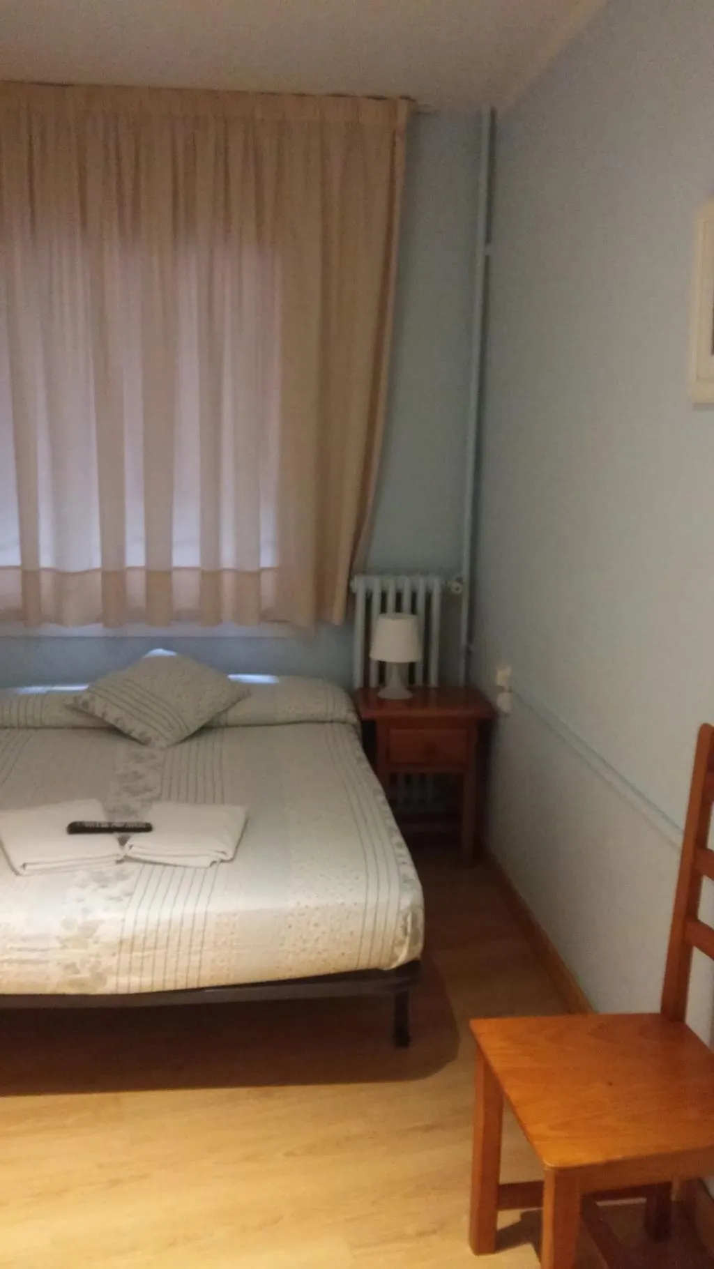 SINGLE STANDARD Room, Hostal Porta De Nuria, Barcelona