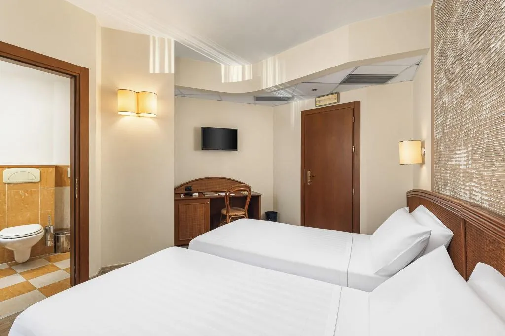Room, Welcome Hotel, Milan