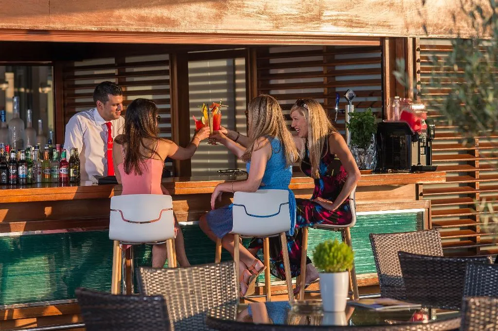 Bar, Cretan Dream Resort & Spa, Crete