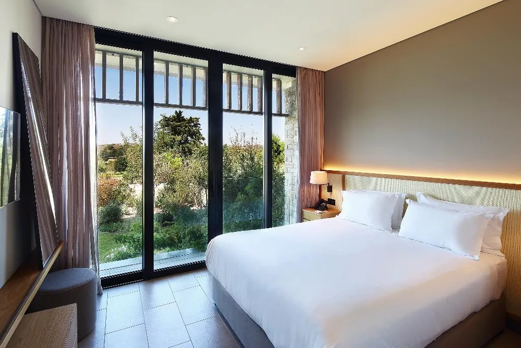 FAMILY ROOM GARDEN VIEW Room, Minthis Resort, Cyprus