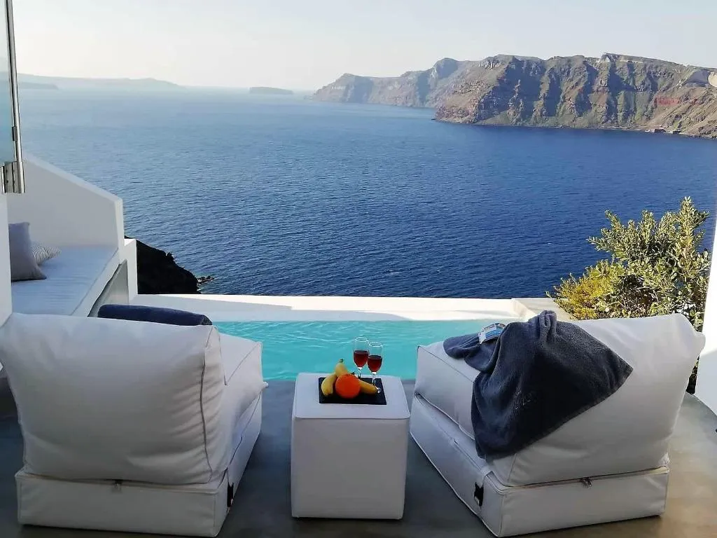 Room, Marizan Caves & Villas, Santorini, Santorini