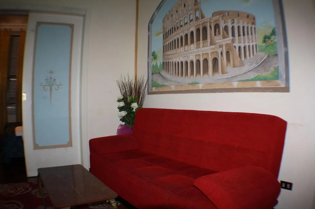 Room, Lam Guest House, Naples