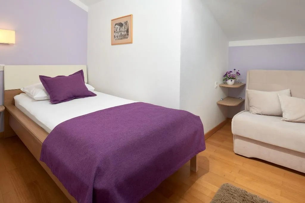 Room, Fortuna, Split