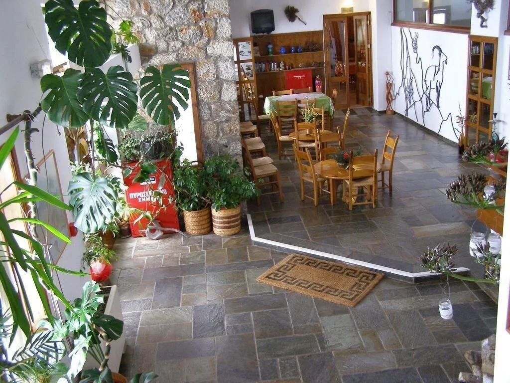Lobby, Neos Omalos, Crete