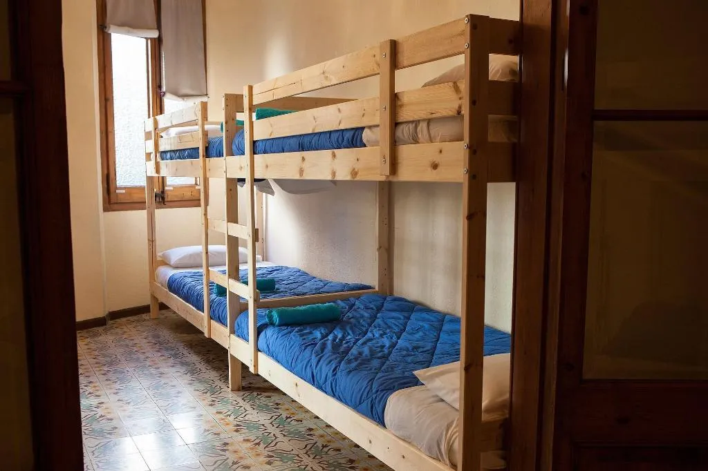 Room, Hostel Bed In Girona, Costa Brava