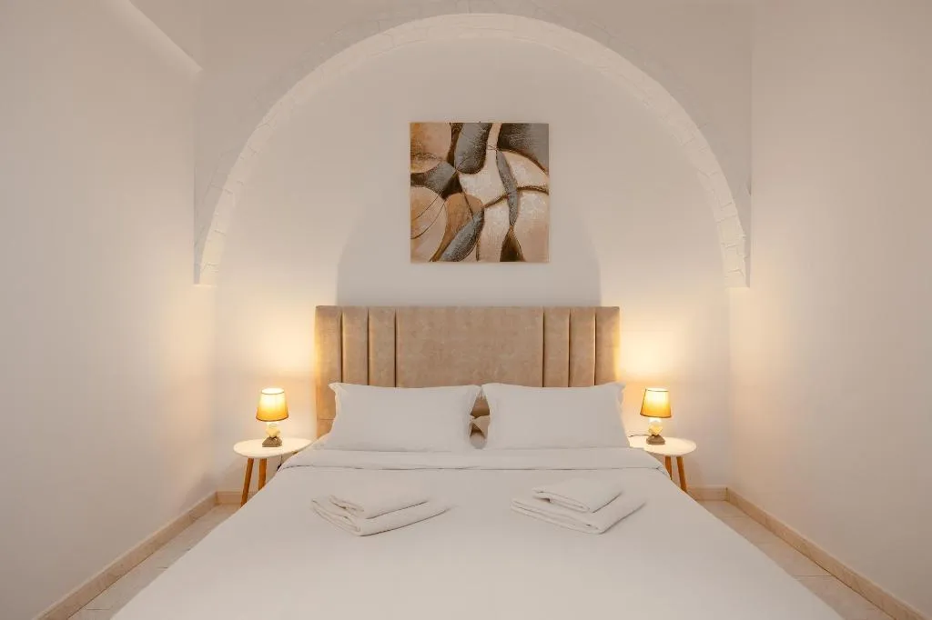 Room, Nevma Suites, Santorini